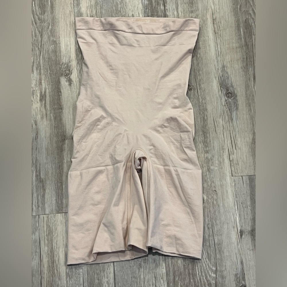 Spanx shape wear shorts- size Large